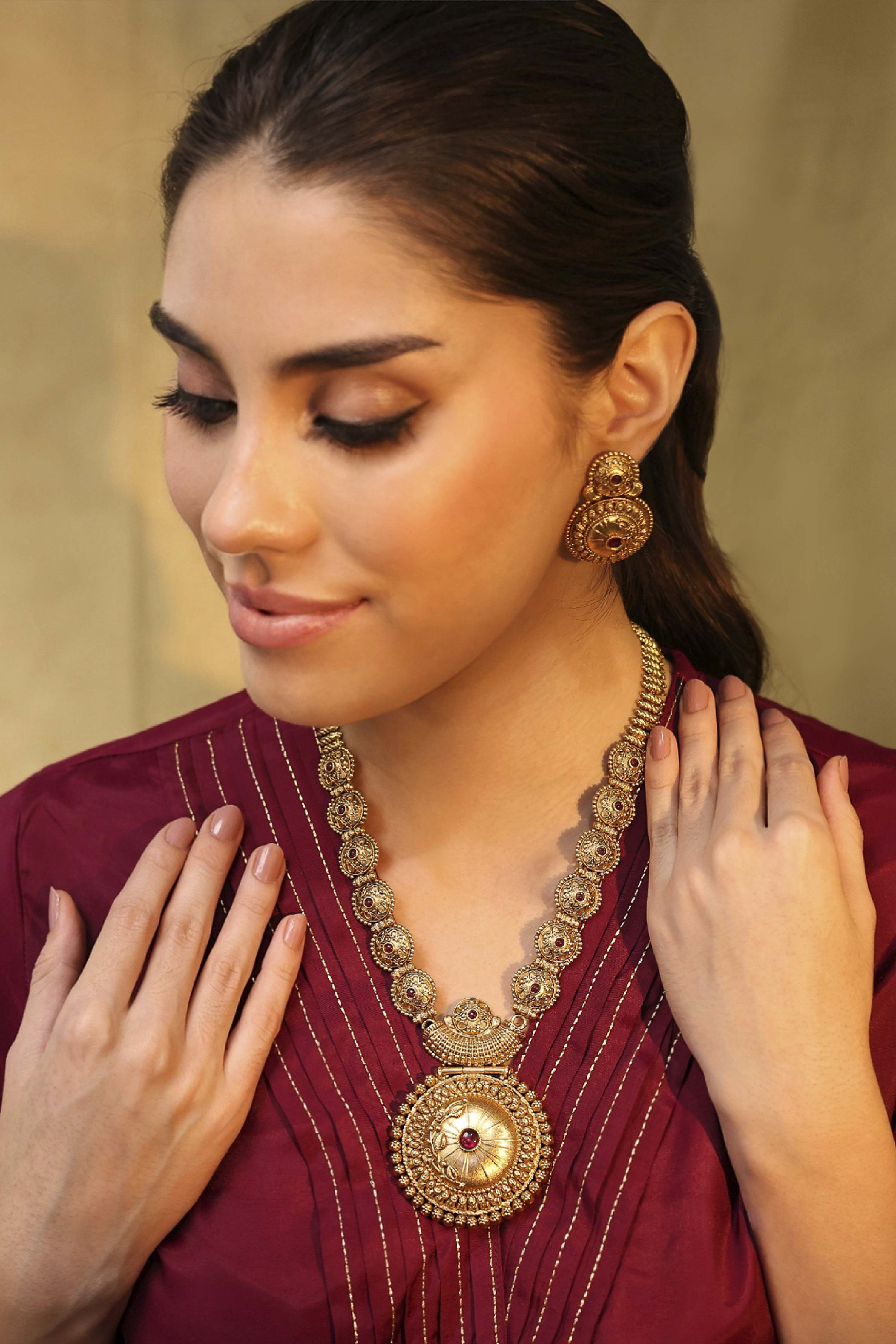 Gold Brass Temple Set image number 4