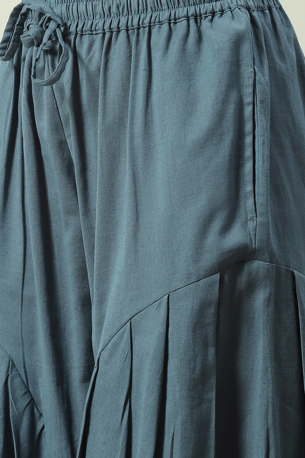 Orange Rayon Straight Kurta Slim Pant Suit Set image number 3