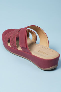 Maroon Pu Slip-Ons image number 4