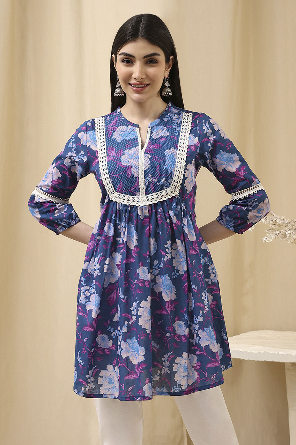 Earthy Blue Cotton Floral Flared Short Kurta image number 5