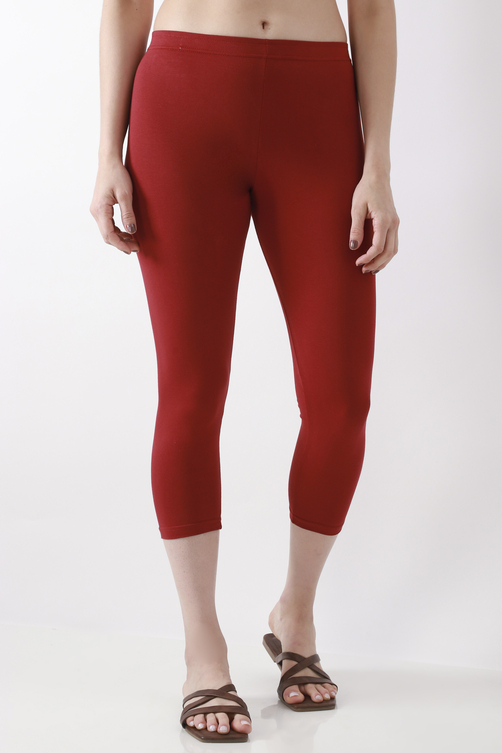 Maroon Cotton Lycra Solid Fitted Cropped Leggings image number 4