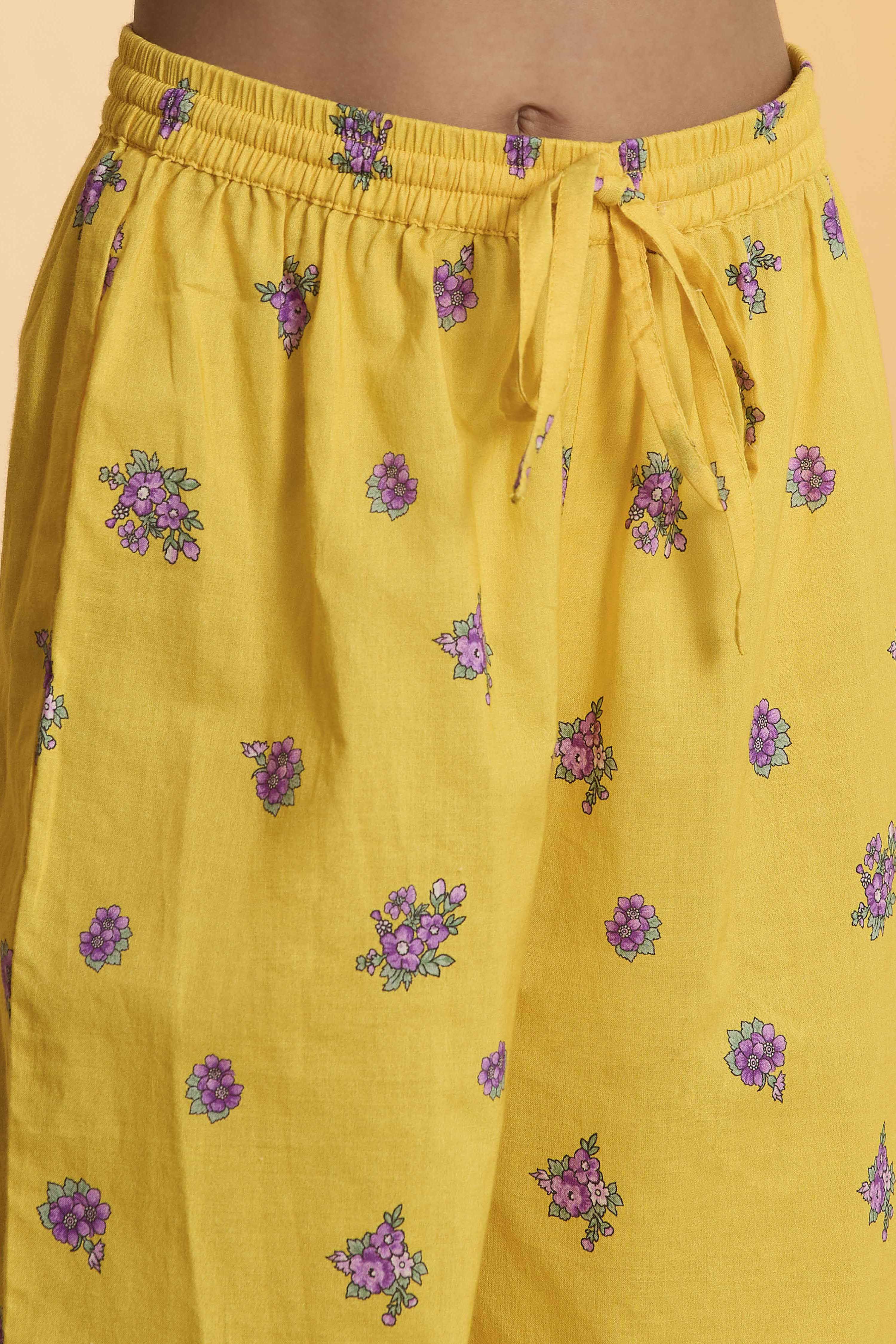 Yellow Cotton Floral Straight Kurta Set image number 2