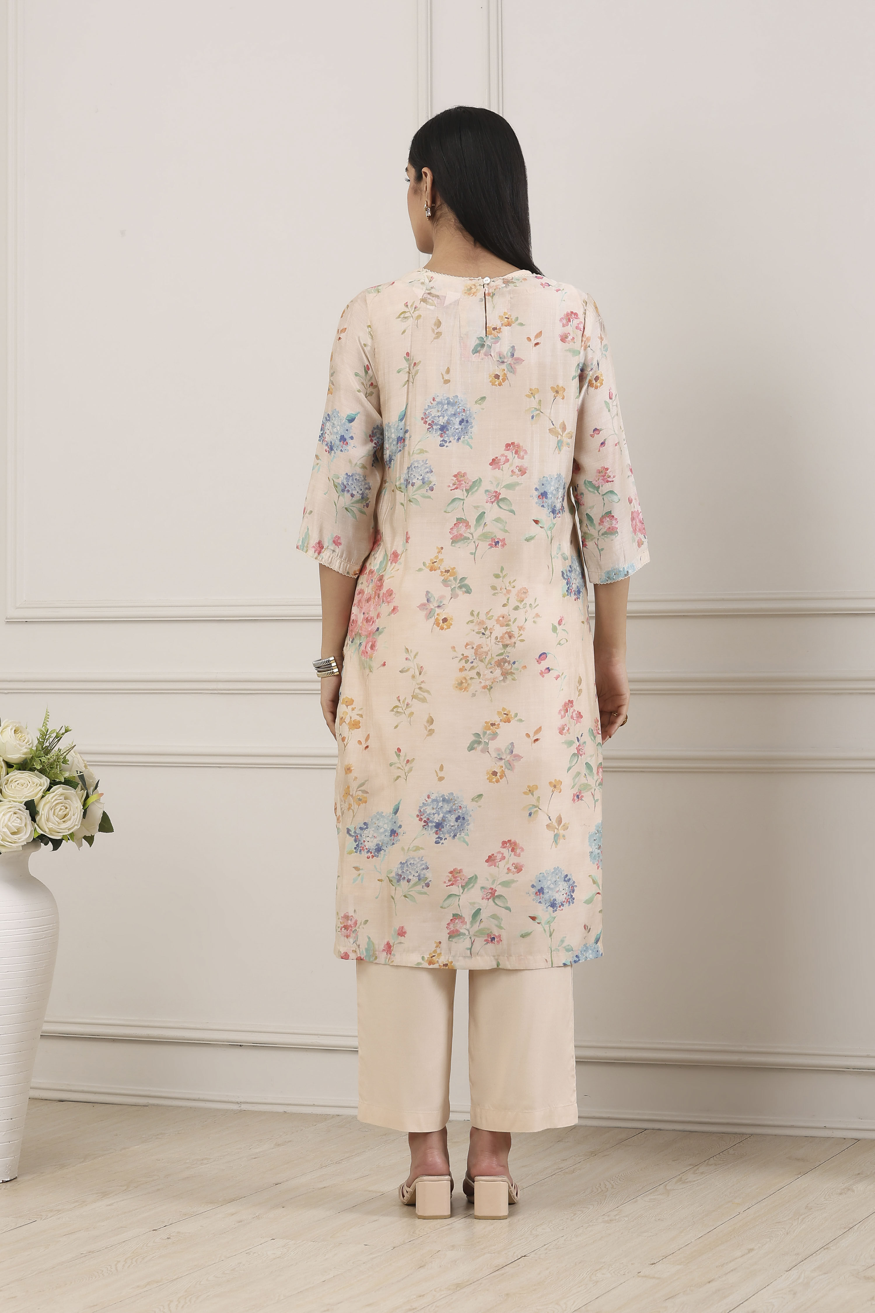 Beige Viscose Blend Straight Suit Set image number 4