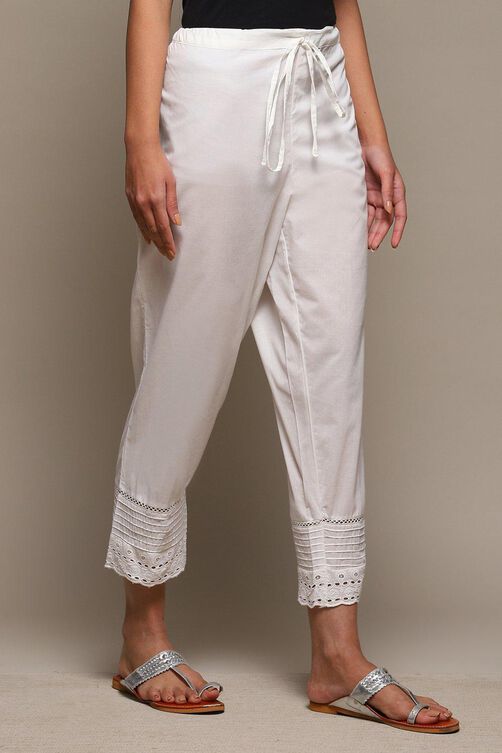 Off White Cotton Regular Pants image number 3