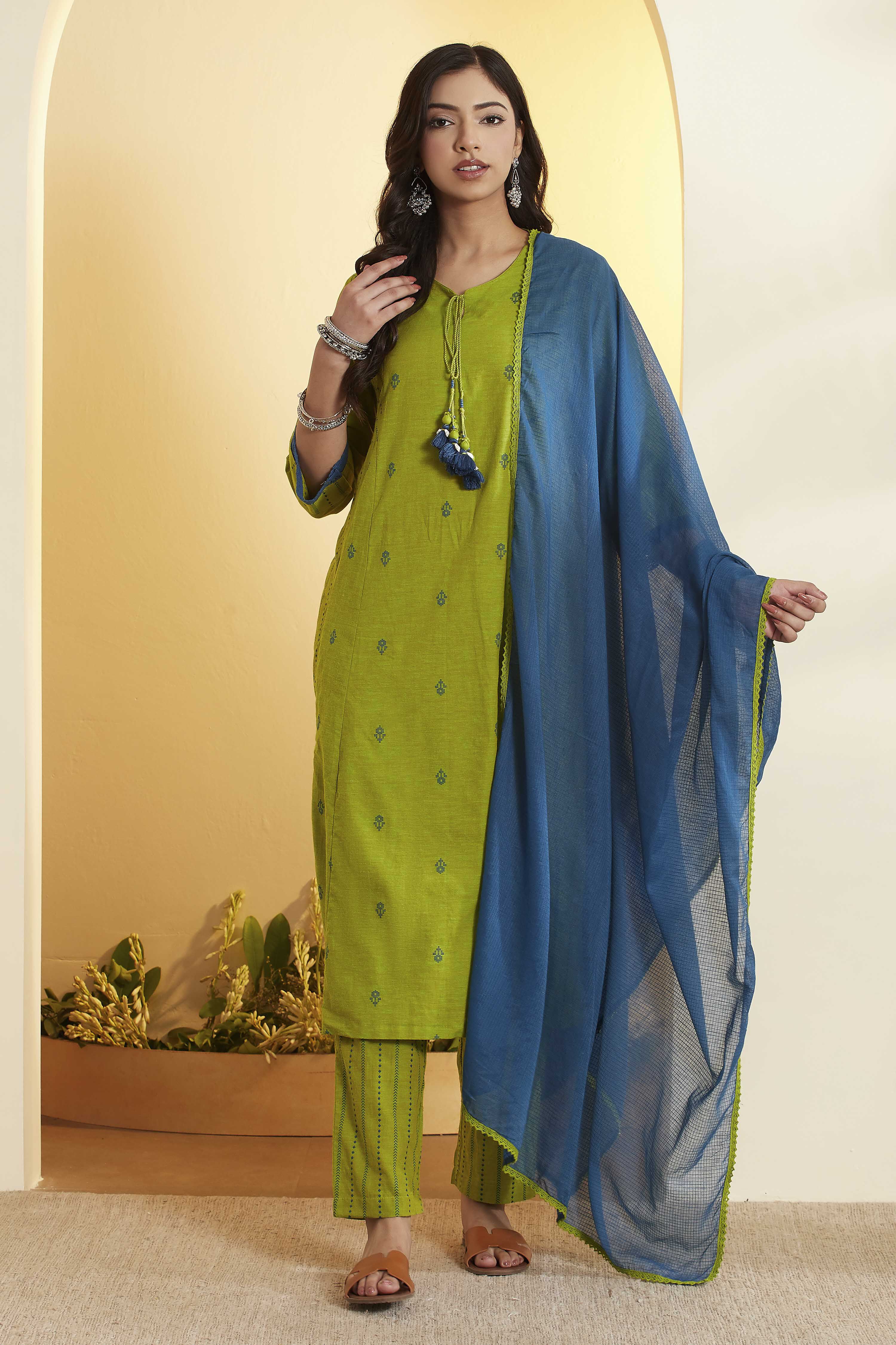 Mint Green Yarndyed Straight Cotton Kurta Set image number 6