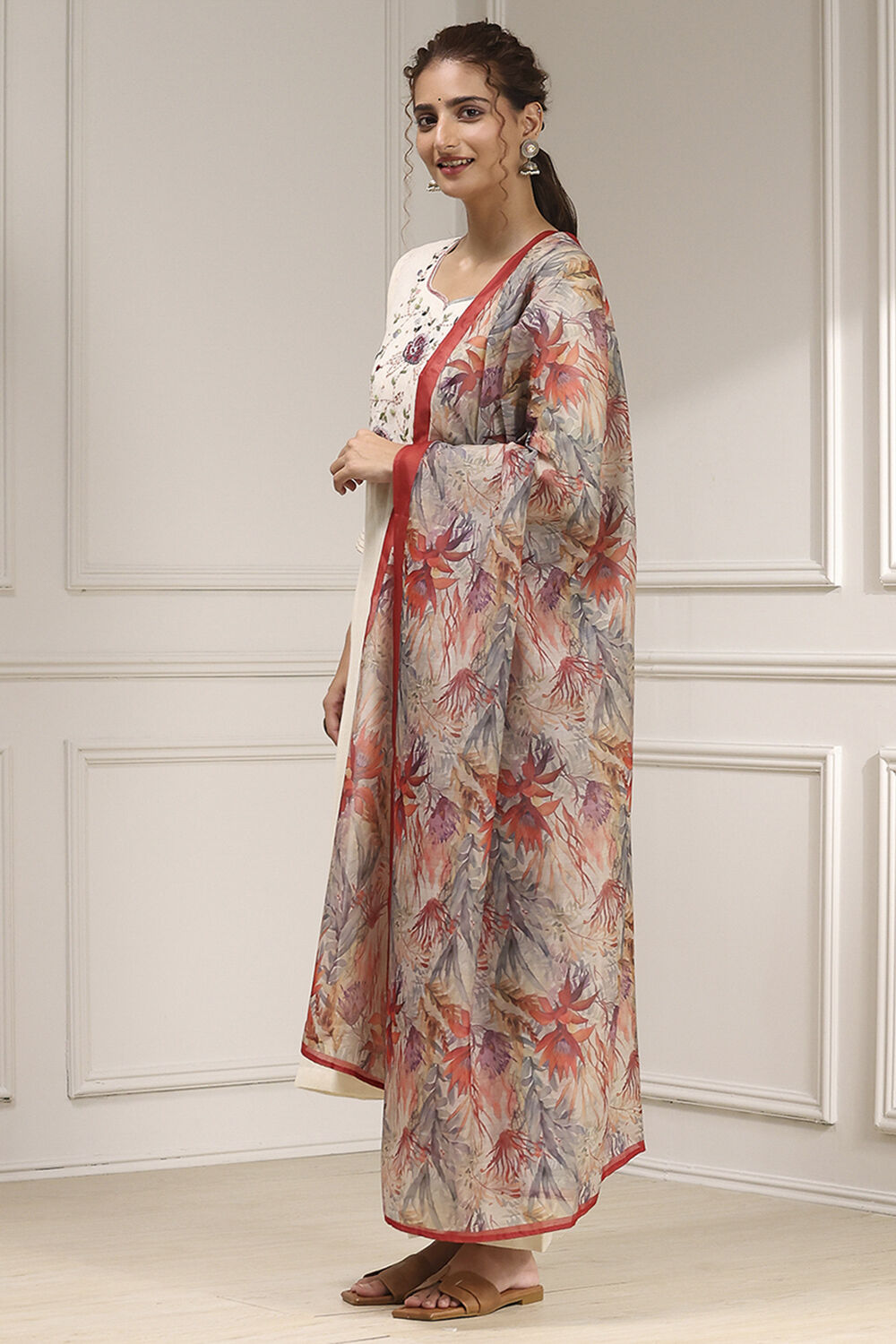 Off White Cotton Hand Embroidered Unstitched Suit Set image number 4