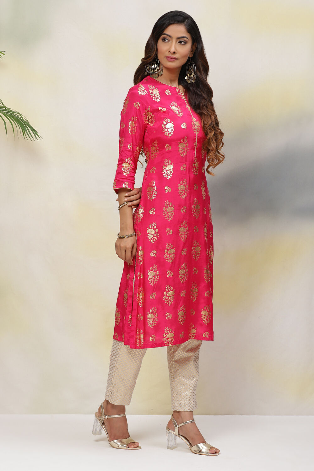 Red Straight Viscose Kurta image number 4