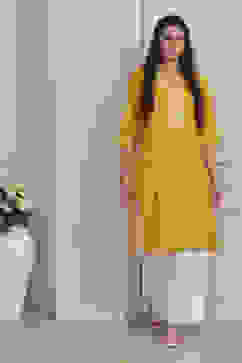 Yellow Cotton Solid Straight Kurta image number 0