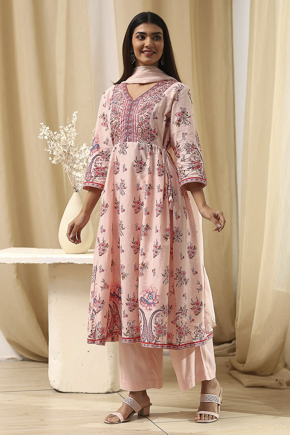 Peach-Colored Cotton Floral Flared Suit Set image number 3