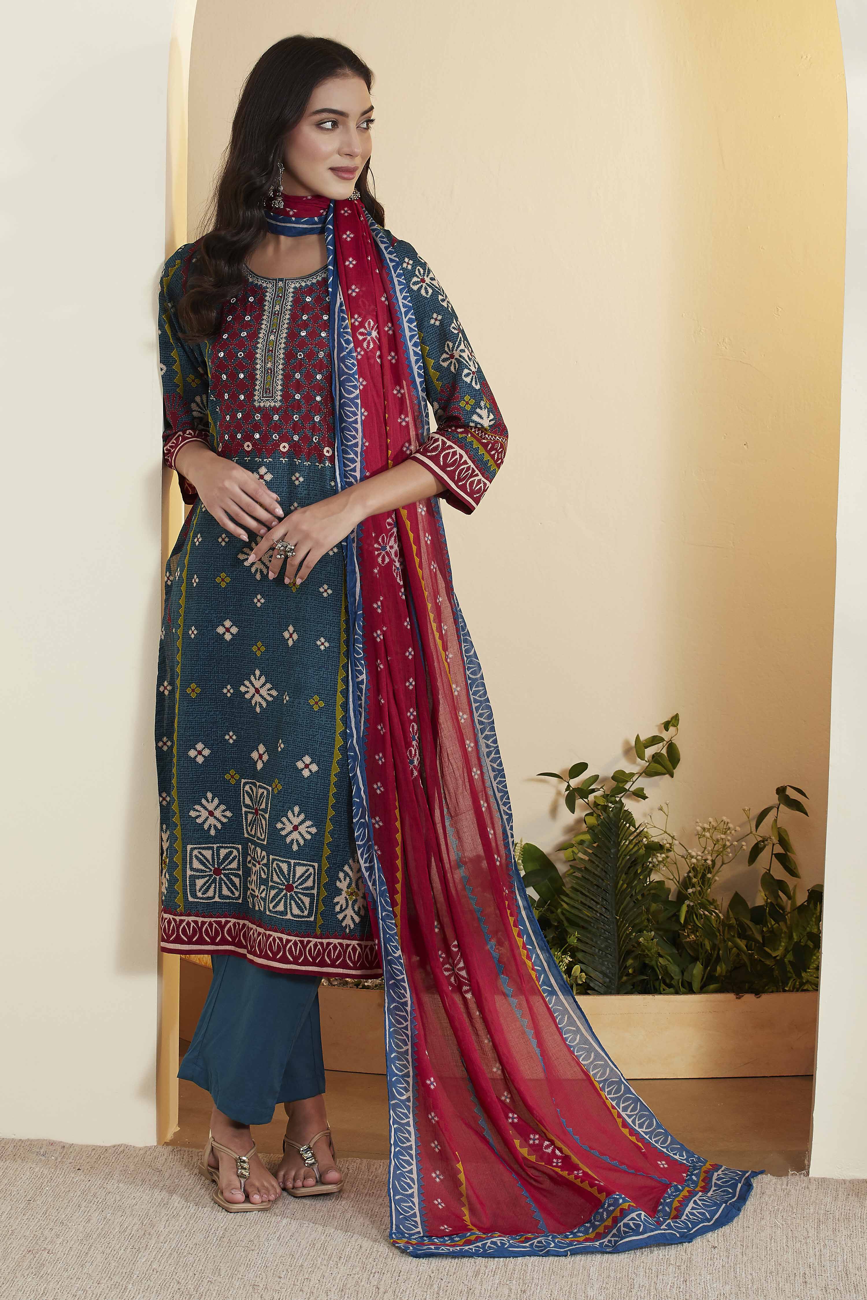 Red Cotton Printed Straight Kurta Set image number 0