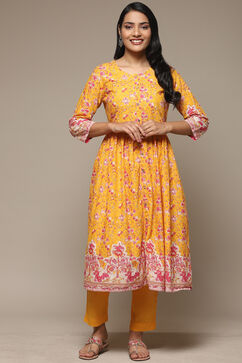 Mustard Cotton Gathered Kurta Pants 2 Piece Set image number 6