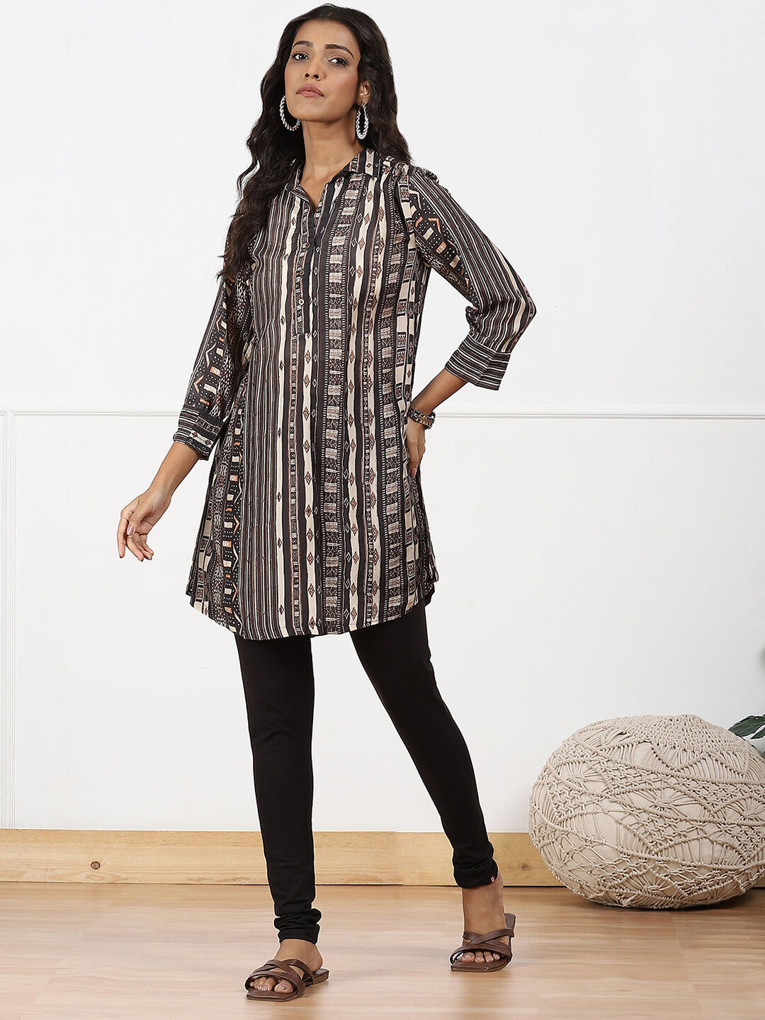 Black Cotton Blend Solid Churidar image number 0