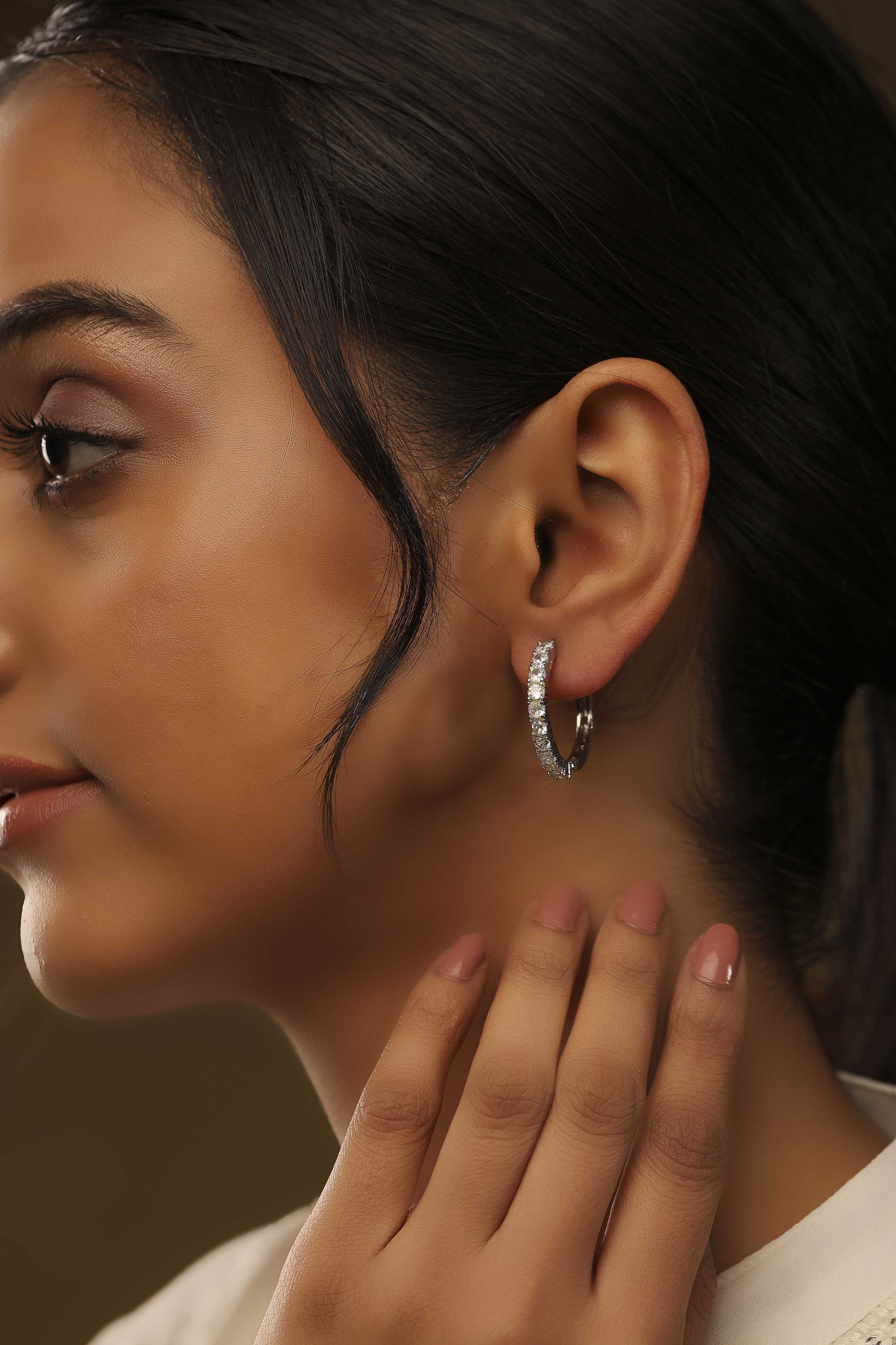 White Stone Earrings image number 3