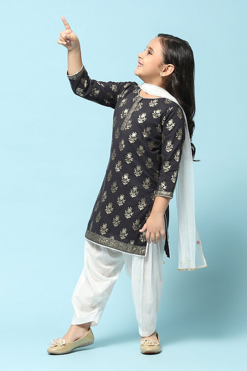 Black Cotton Straight Printed Kurta Patiyala Salwar Suit Set image number 0