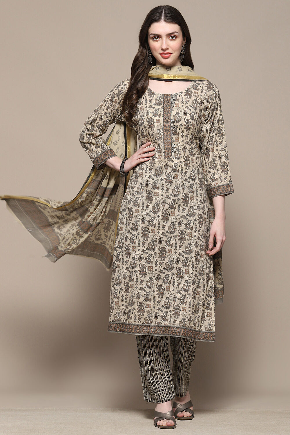 Grey Cotton Screen Printed Unstitched Suit Set image number 8