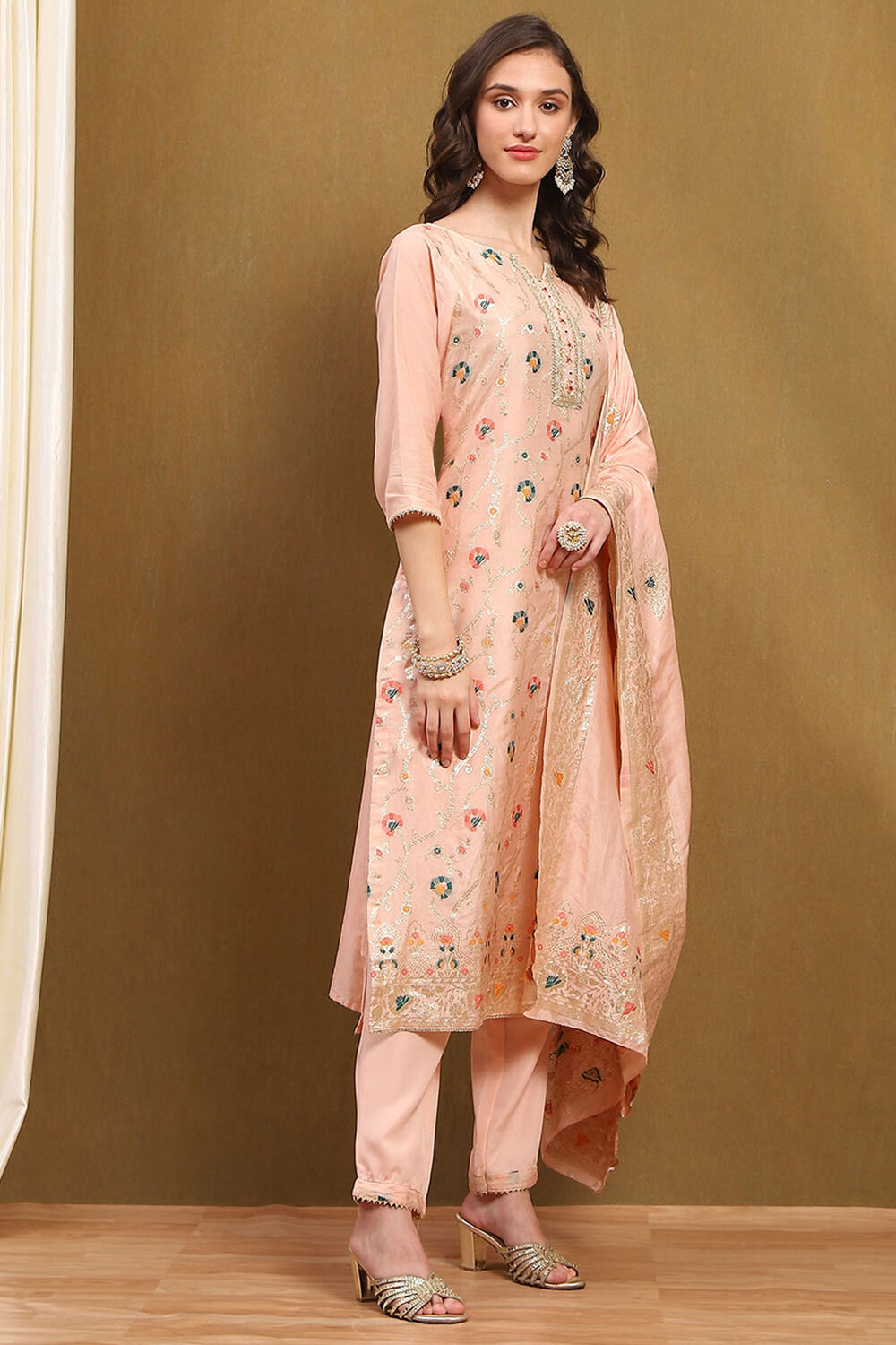 Pink Silk Blend Woven Floral Unstitched Suit Set image number 3