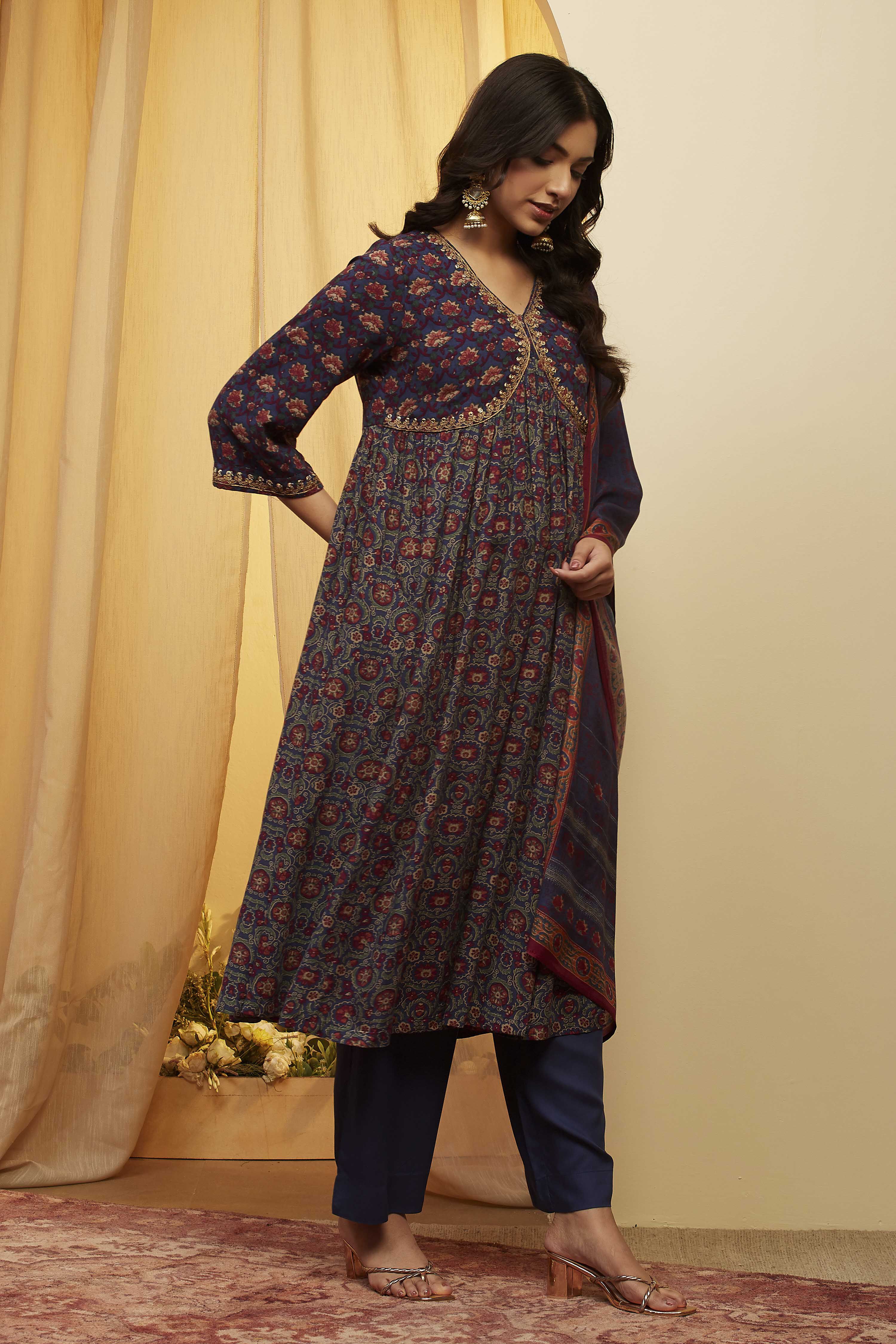 Blue Viscose Rayon Gathered Suit Set image number 4