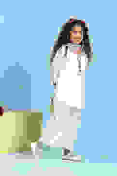 White Cotton Solid Straight Suit Set image number 5