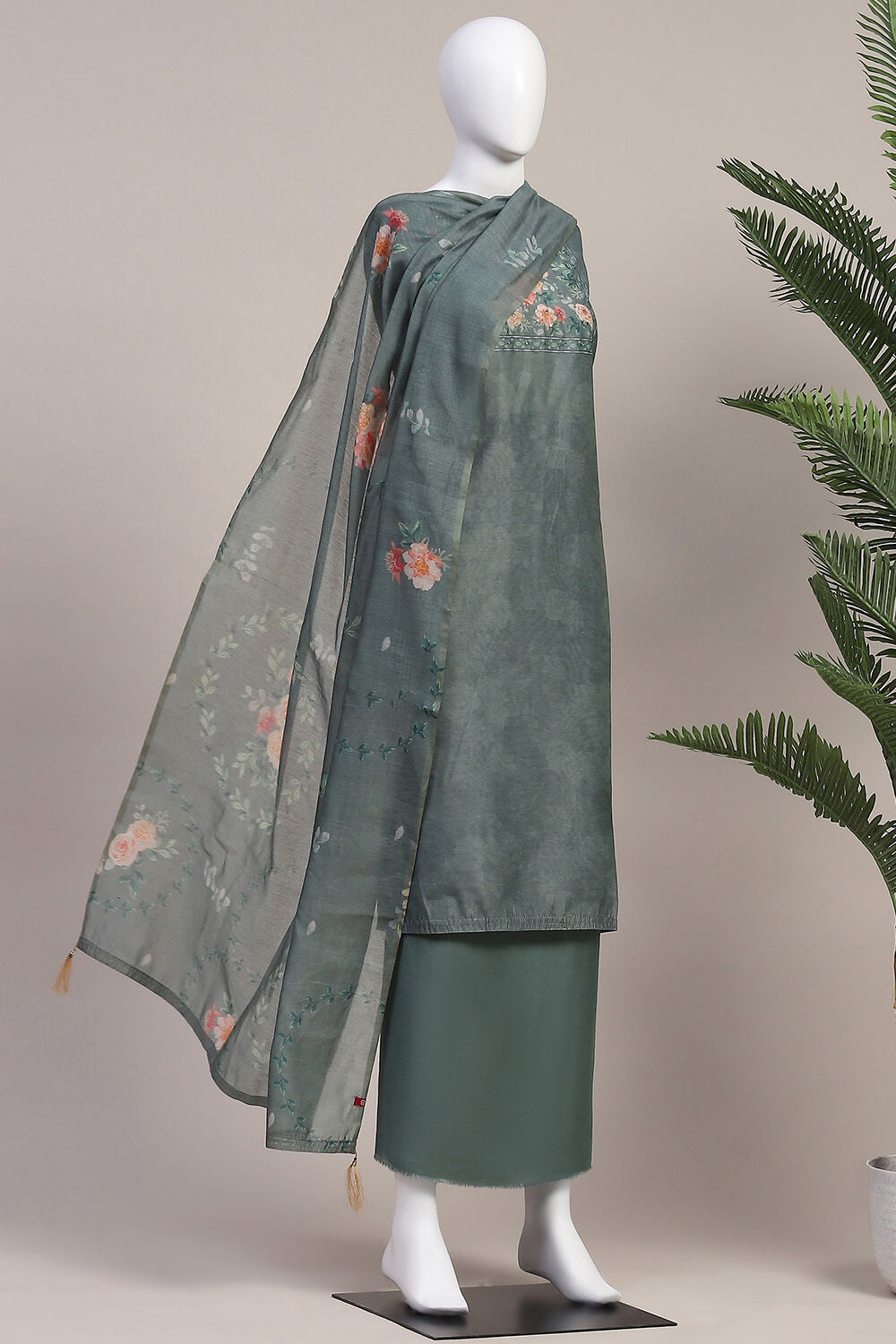 Green Chanderi Hand Embroidered Unstitched Suit Set image number 5