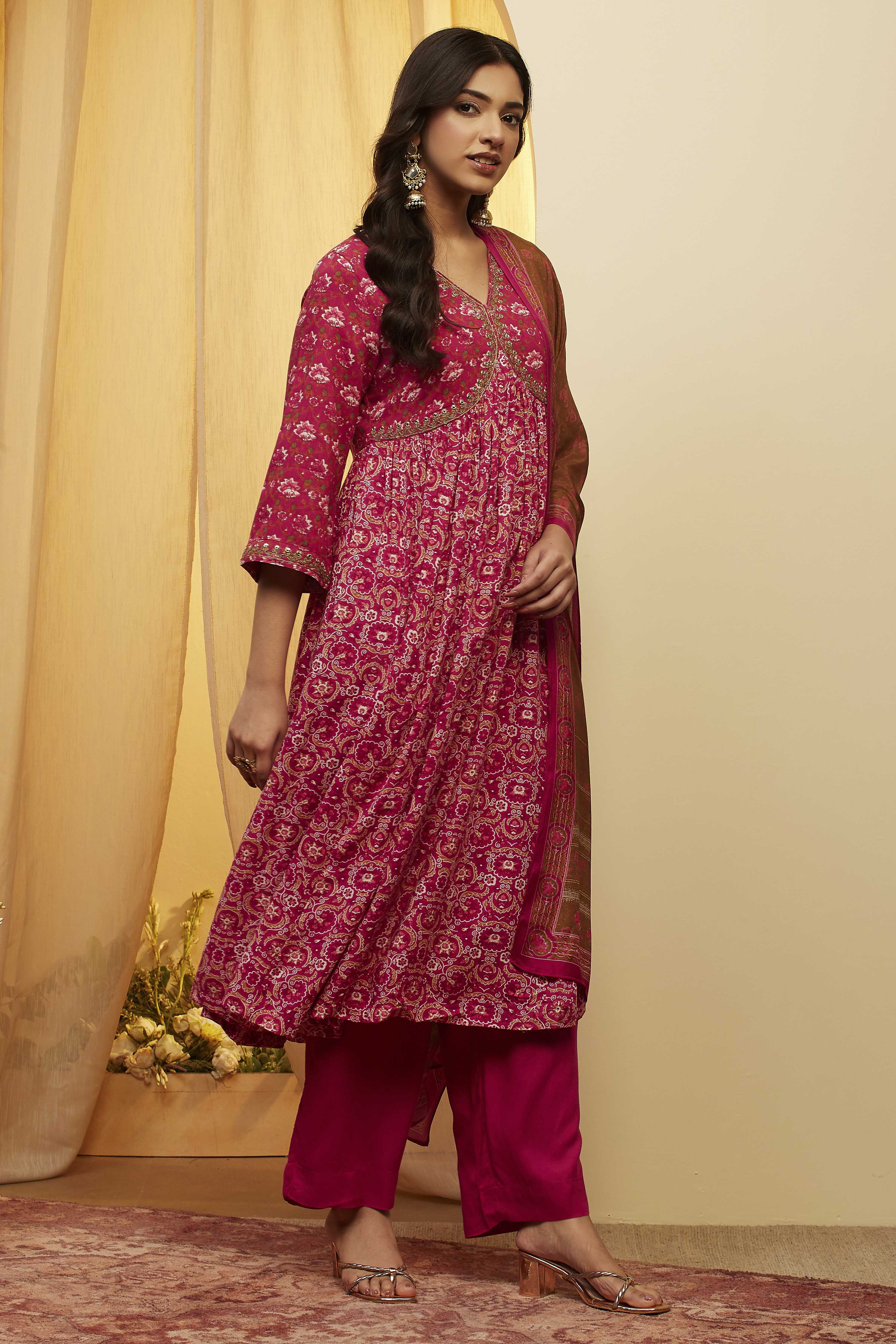 Pink Viscose Rayon Gathered Suit Set image number 4