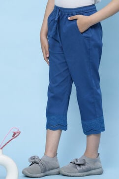 Blue Cotton Solid Capri Pant image number 2