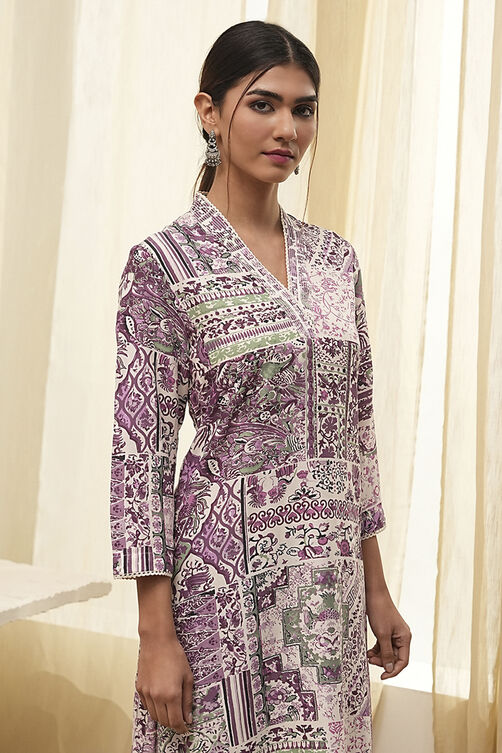 Plum and Off-White Printed Straight Kurta image number 1