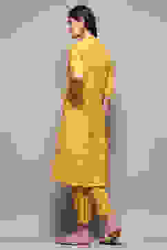 Yellow Cotton Straight Kurta Slim Pant Suit Set image number 4