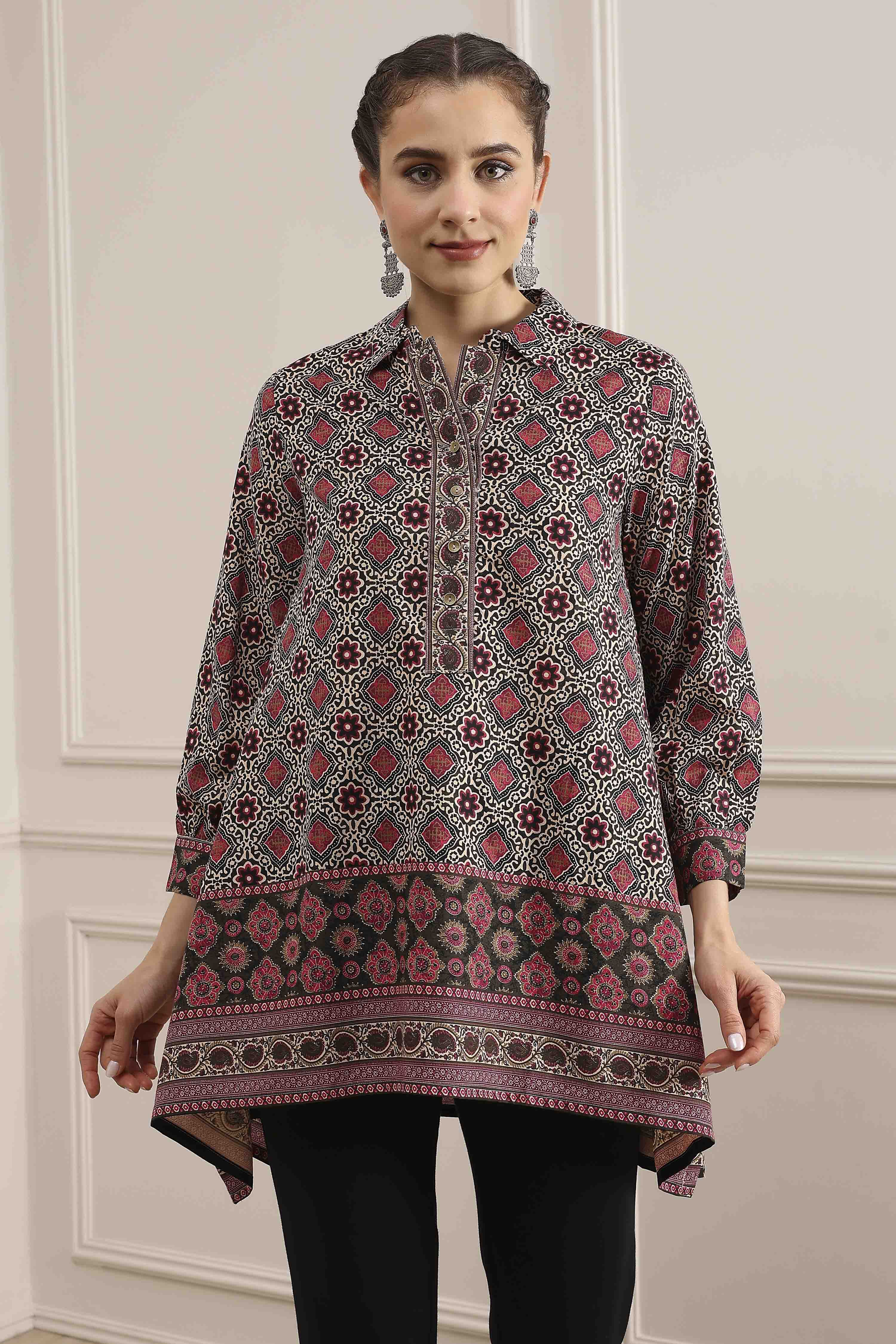 Beige Red Viscose Rayon Relaxed Printed Top image number 5