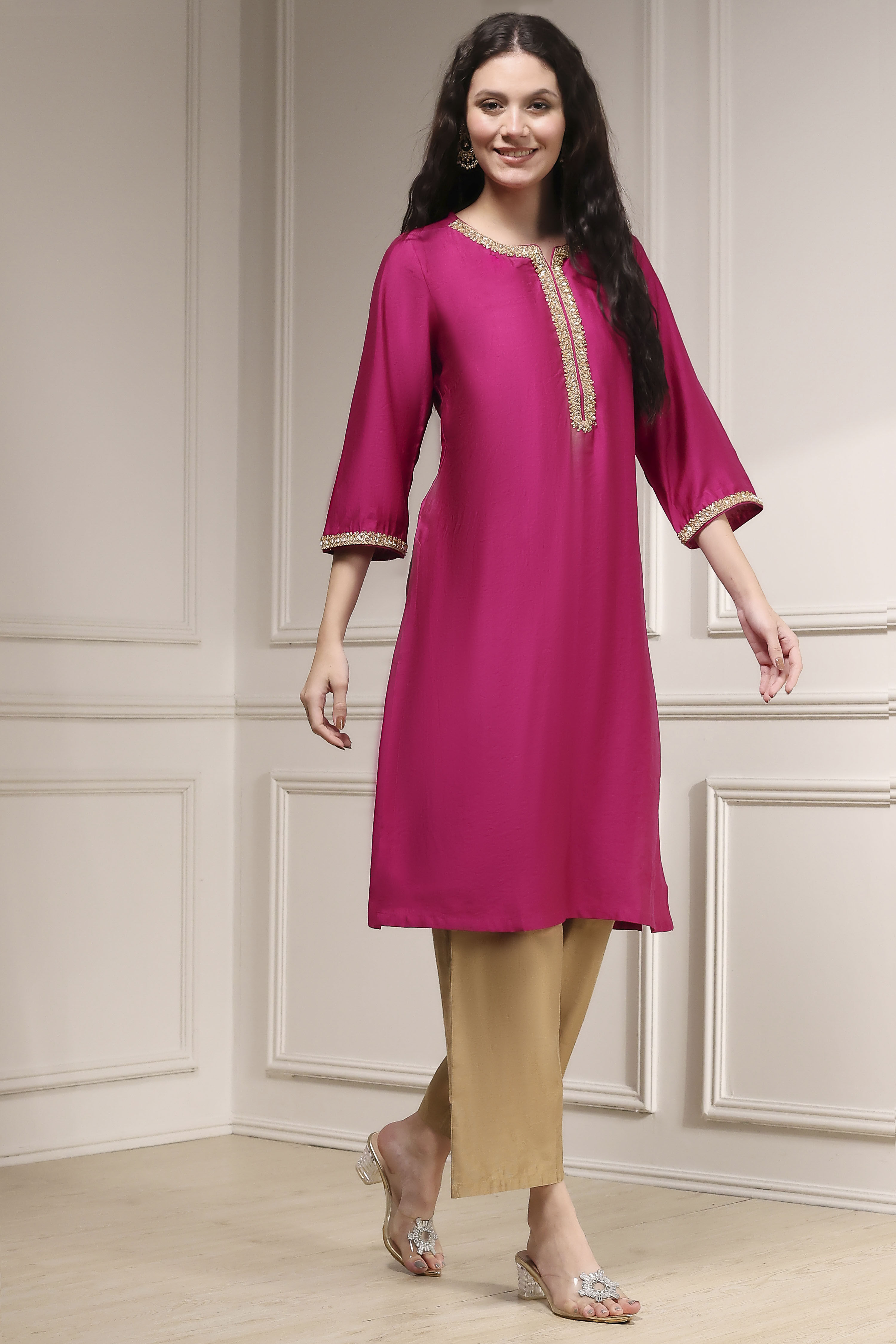 Beige Solid Straight Kurta image number 4