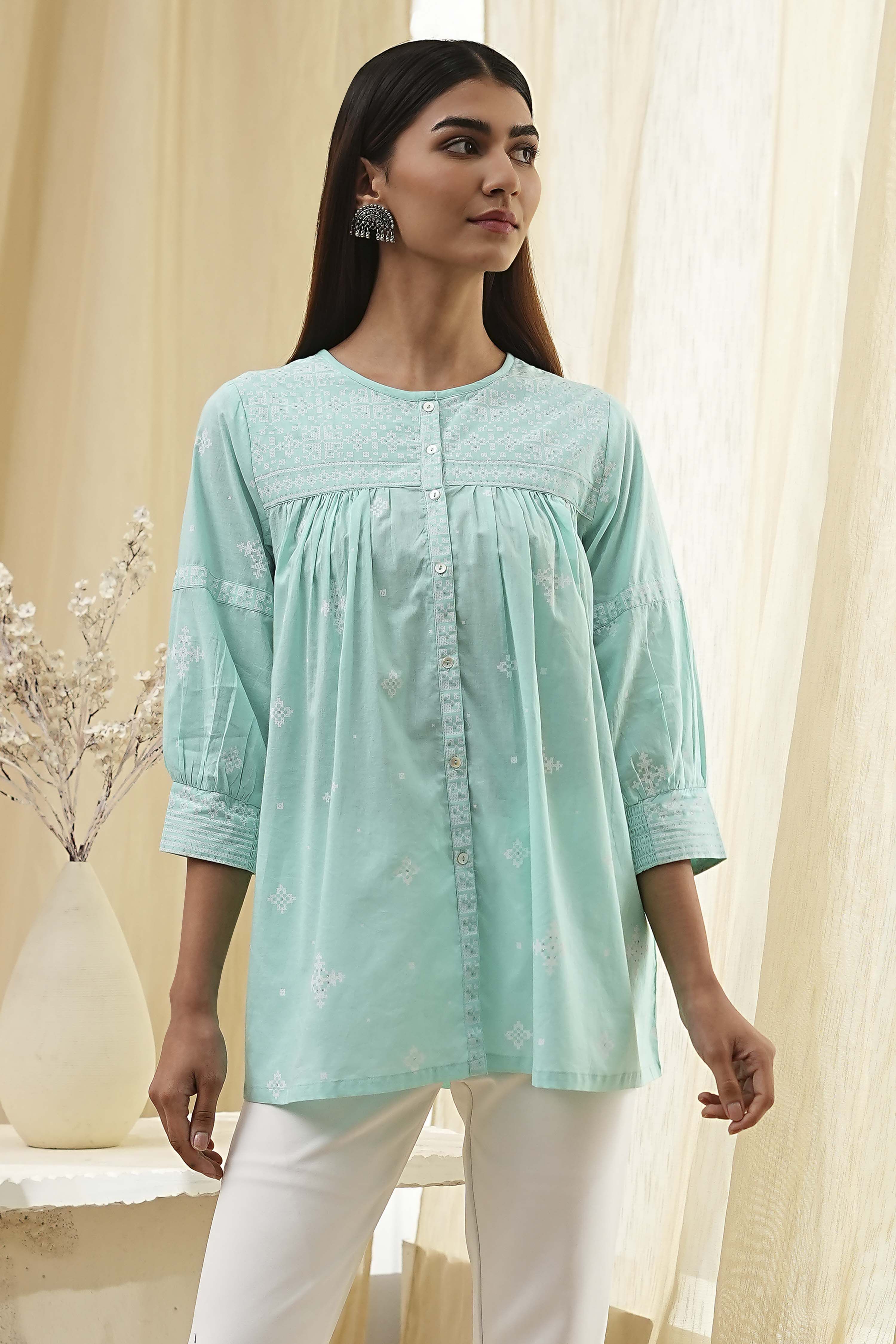 Aqua Cotton Straight Shirt-Style Short Kurta image number 5