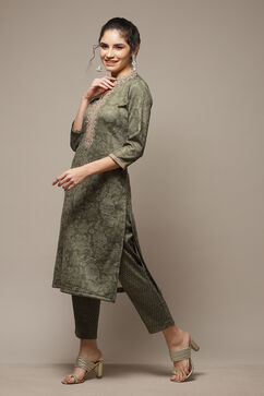 Green Straight 2 Piece Set image number 3