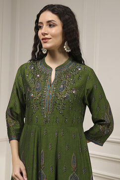 Green Viscose Kalidar Printed Suit Set image number 6