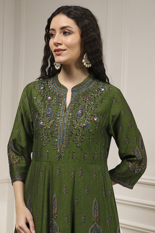 Green Viscose Kalidar Printed Suit Set image number 6