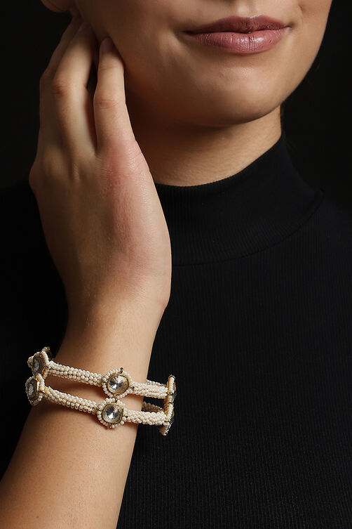 Gold Single Bangle image number 1
