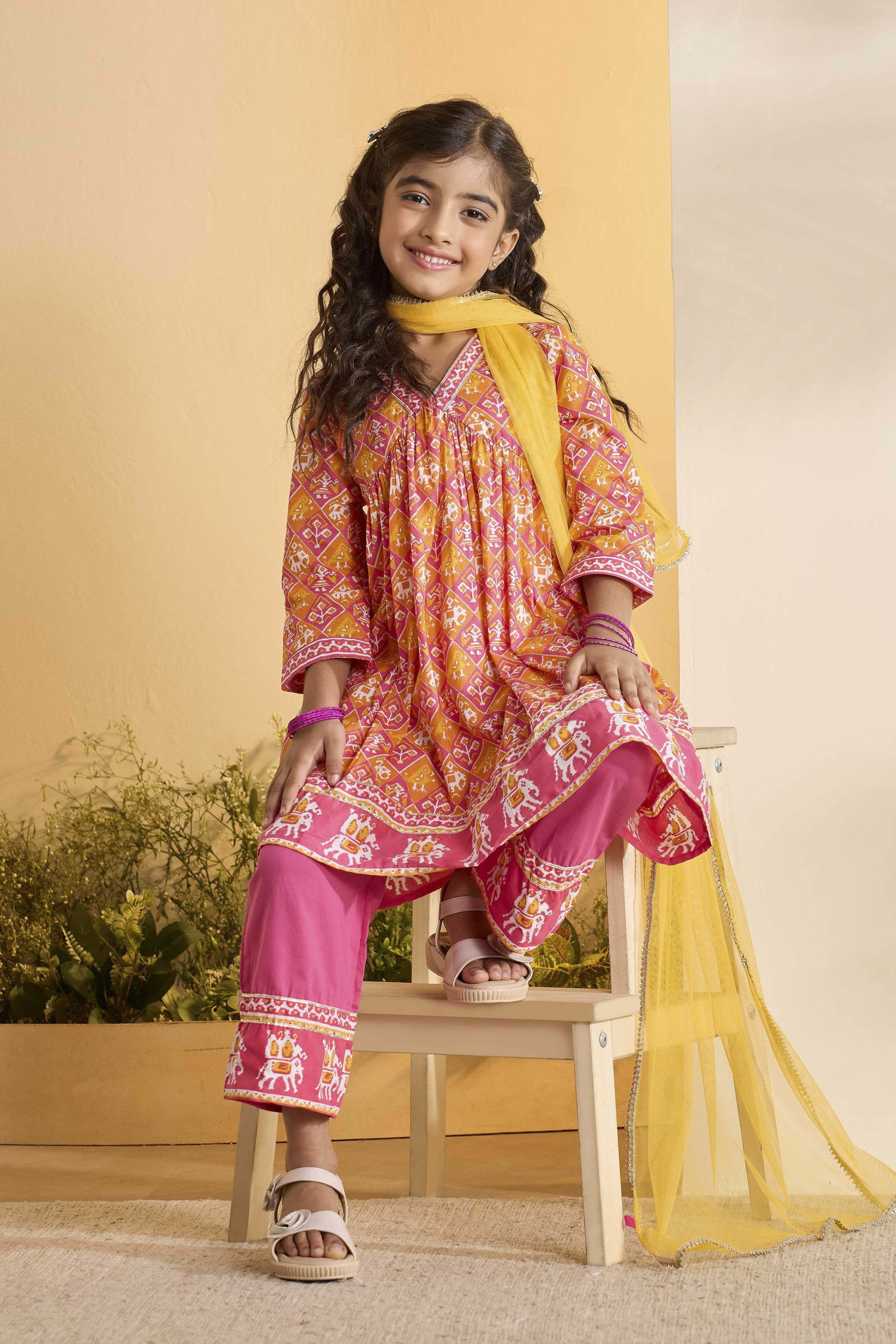 Pink Cotton Floral Anarkali Kurta Set image number 7