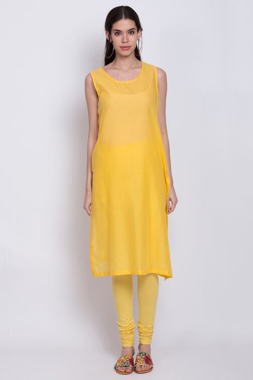 Yellow Poly Cotton A-Line Embroidered Kurta image number 4