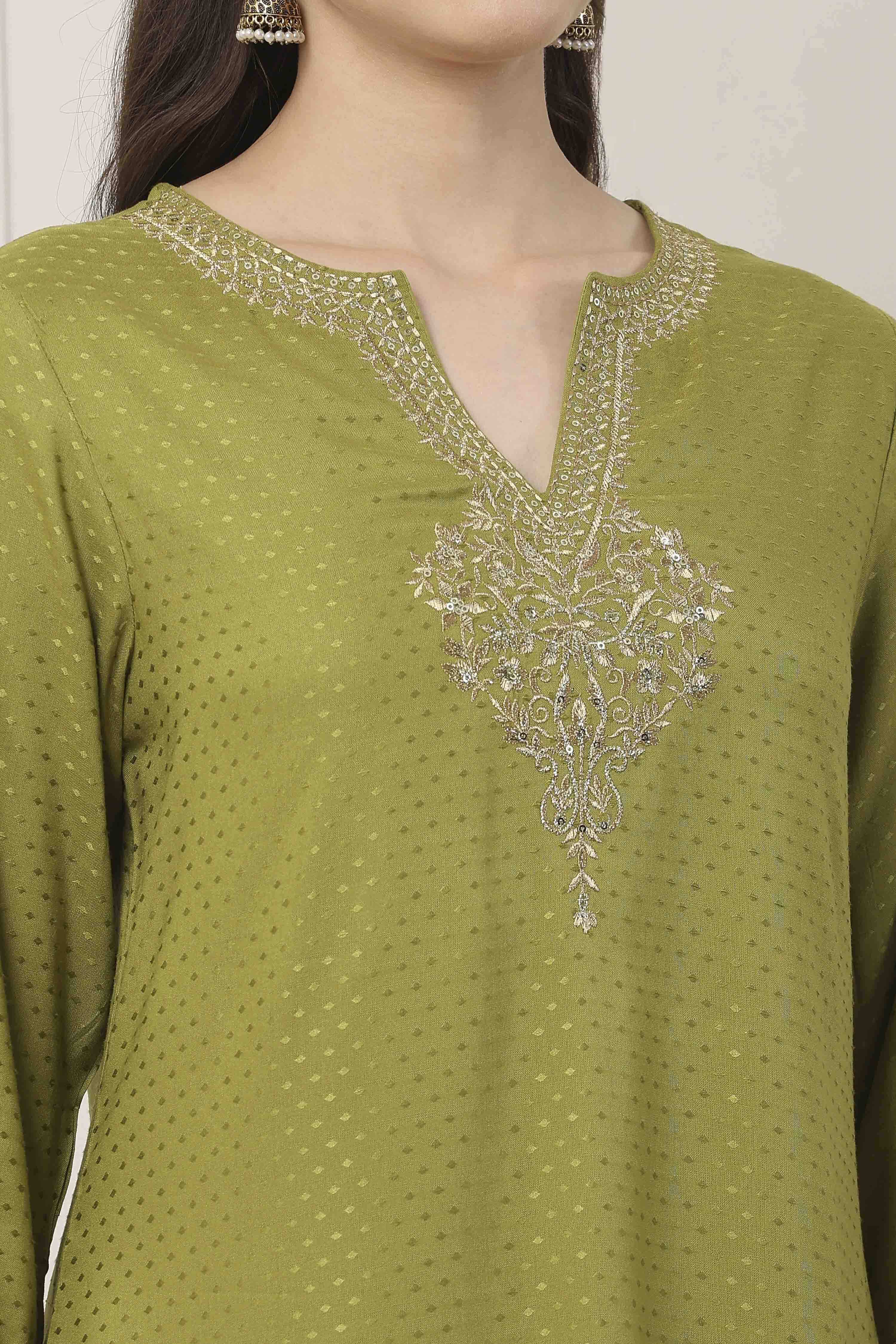 Green Viscose Yoke Embroidered Straight Suit Set image number 1