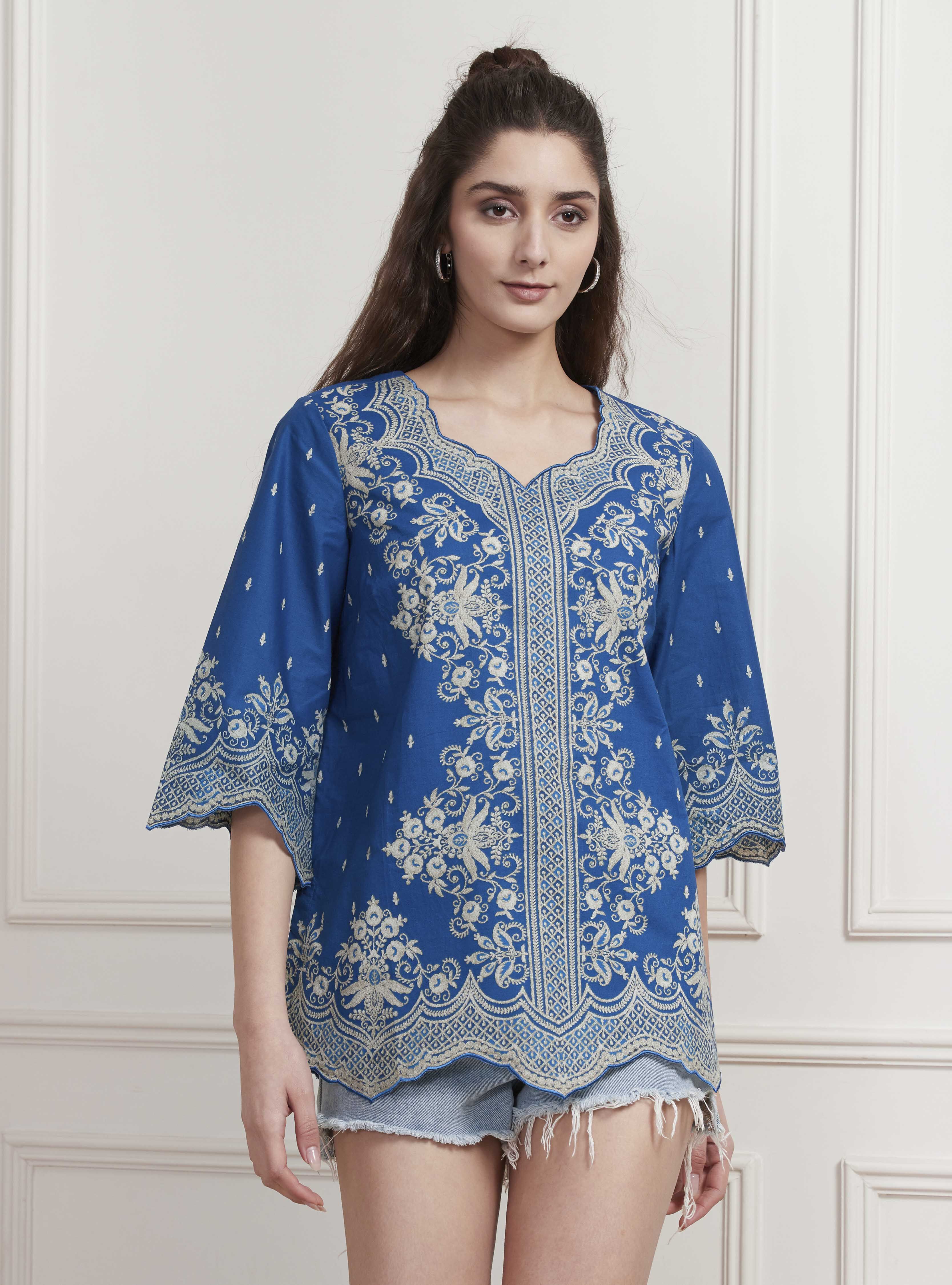 Blue Cotton Embroidered Straight Short Kurta image number 5