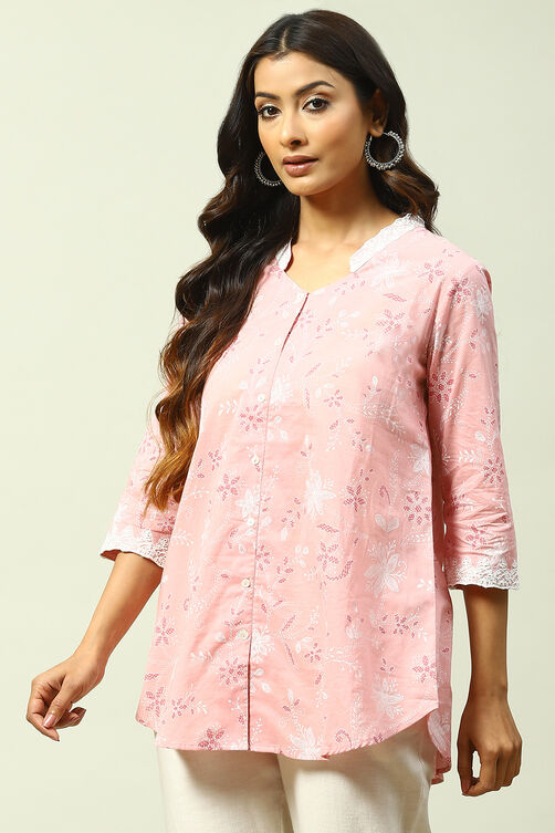 Pink Cotton Straight Printed Short Kurti image number 2