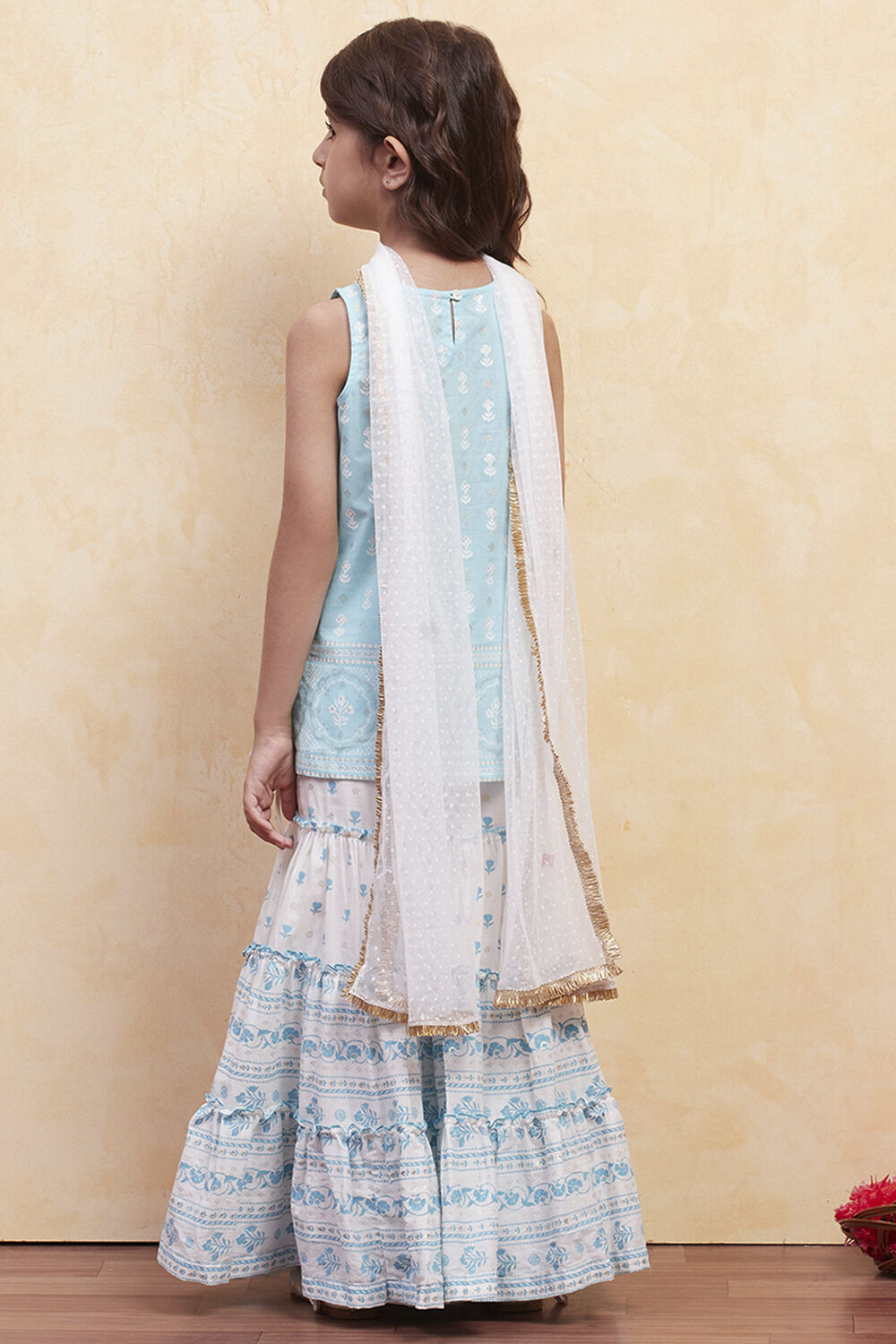 Turquoise and White Cotton Straight Suit Set image number 4