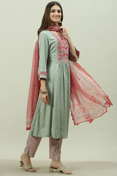 Jade Green Rayon A-Line Kurta Slim Pant Suit Set image number 6