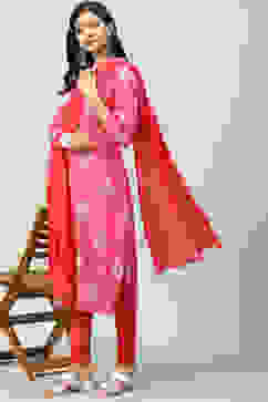 Pink Straight Kurta Churidar Suit Set image number 6