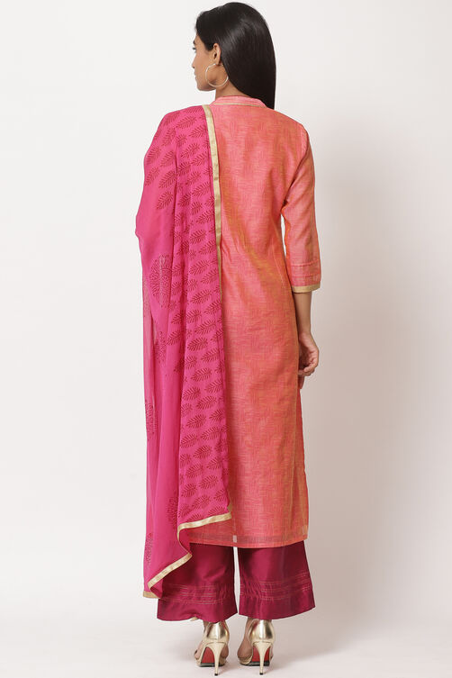 Rani Pink Embroidered Easy Stitch Suit Set image number 4