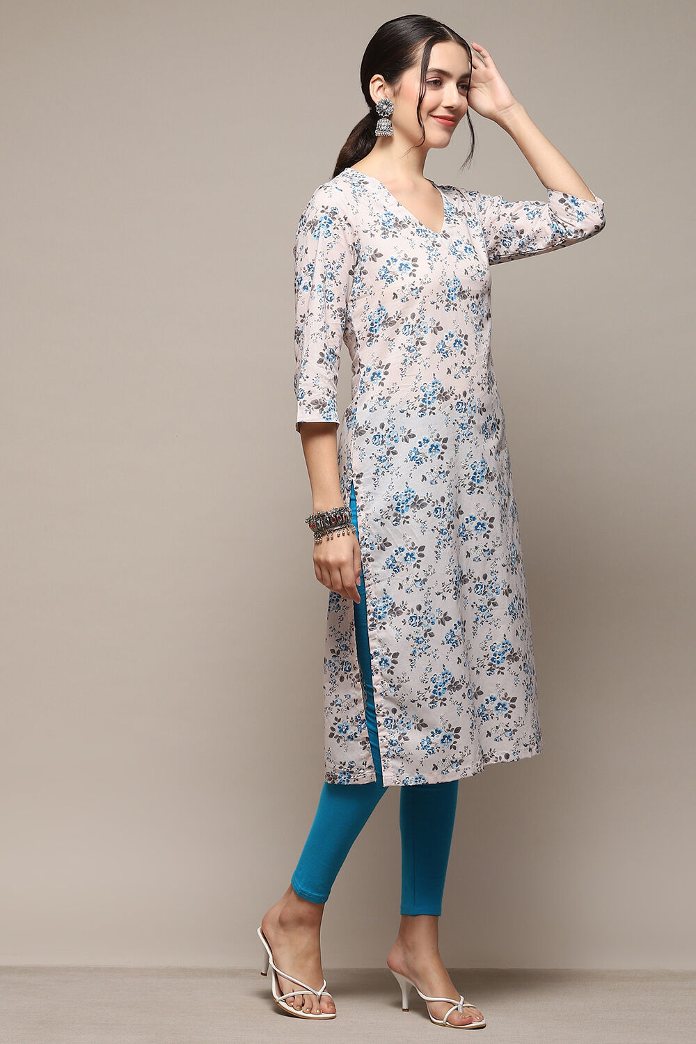 Cream Cotton Blend Floral Printed Straight Kurta image number 4