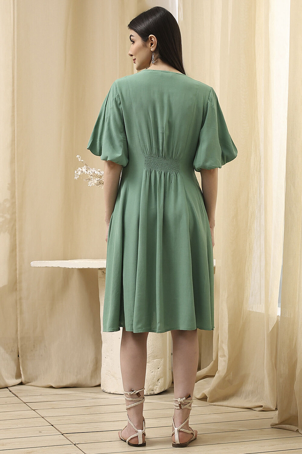 Green Solid A-Line Dress image number 4