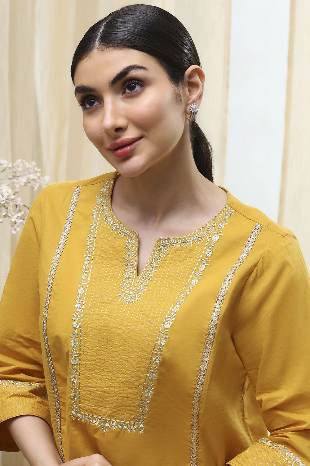 Light Pink Brass Huggies image number 3