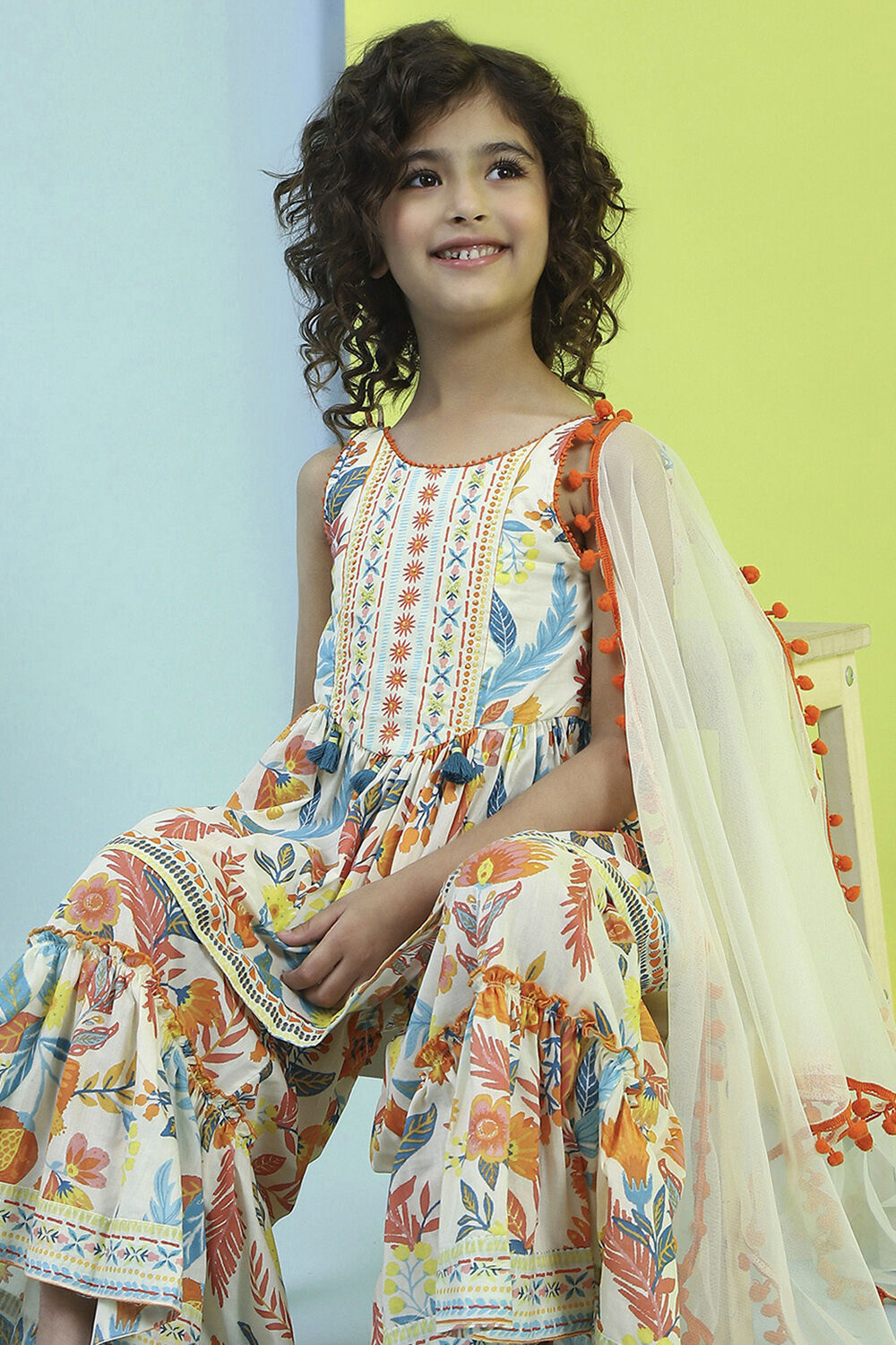 Multi-Colored Printed Gathered Suit Set image number 7