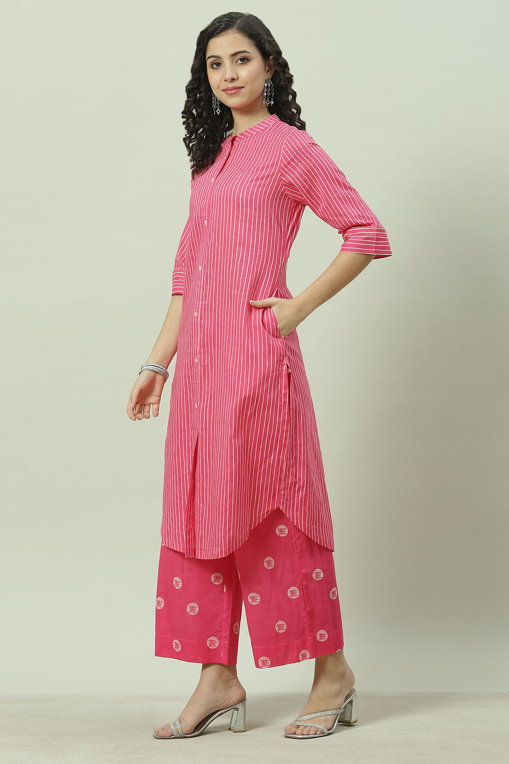 Black Cotton Straight Kurta Pants Set image number 0