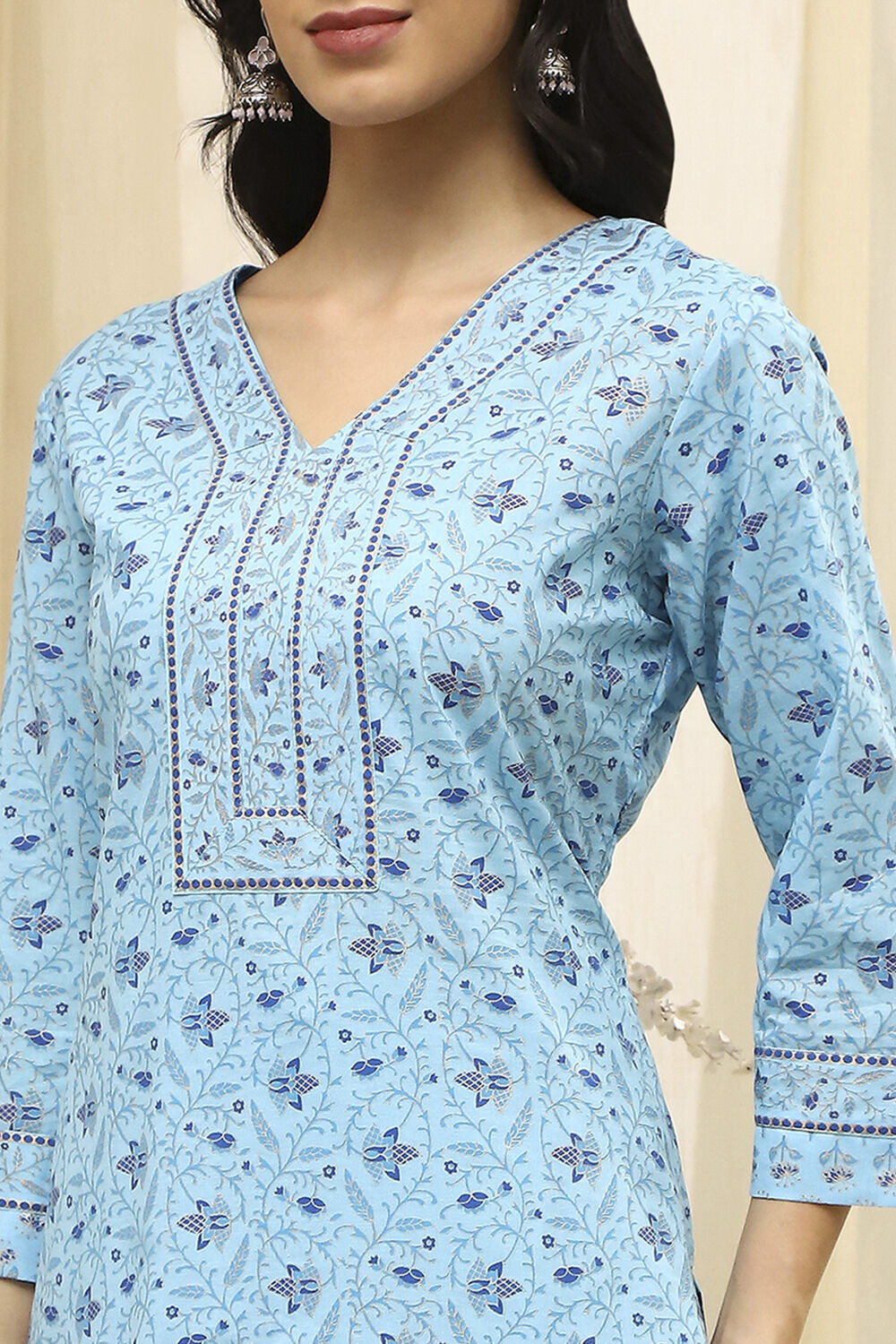 Pink Cotton Screen Print Unstitched Suit Set image number 2