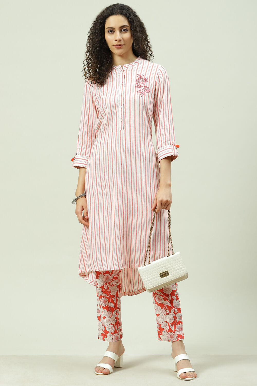 White Blue Cotton Asymmetric Kurta Set image number 5